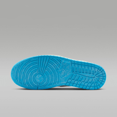 Air Jordan 1 Retro High OG "UNC Reimagined"